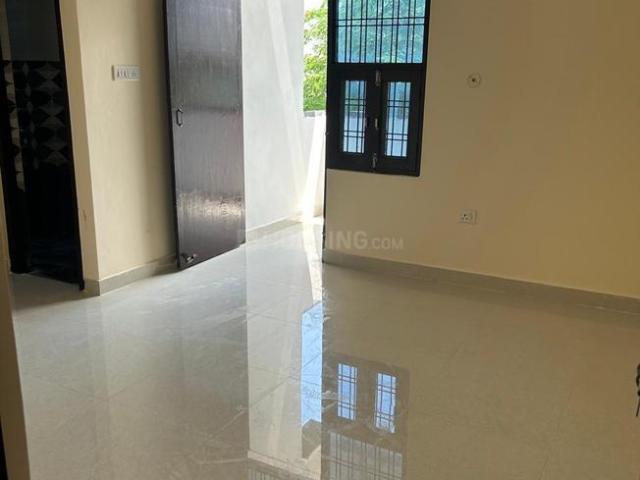2 BHK Apartment in Aliganj for resale Lucknow. The reference number is 21327317