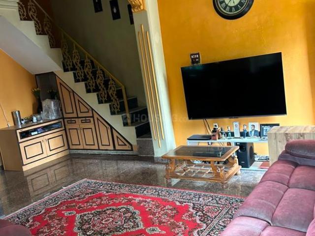 2 BHK Apartment in Alkapuri for rent Vadodara. The reference number is 20547315