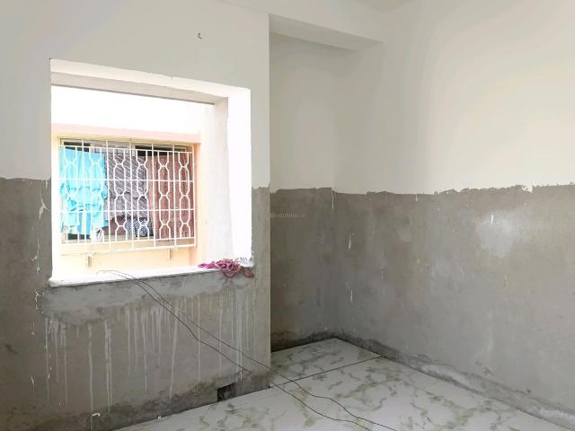 2 BHK Apartment in Ashok Nagar for resale Kolkata. The reference number is 19635560