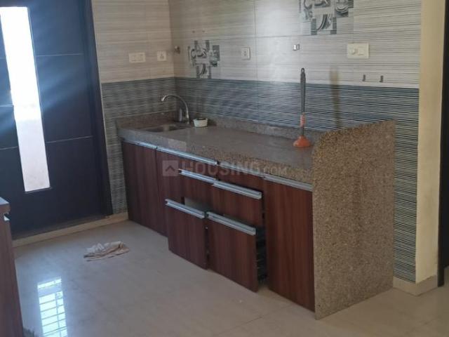 2 BHK Apartment in Atladara for rent Vadodara. The reference number is 20705491