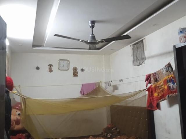2 BHK Apartment in Azadpur for rent New Delhi. The reference number is 18772403