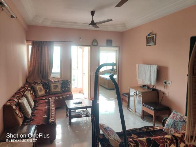 2 BHK Apartment in Bodakdev for rent Ahmedabad. The reference number is 21096092