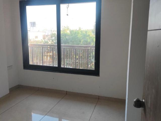 2 BHK Apartment in Bodakdev for resale Ahmedabad. The reference number is 21258995