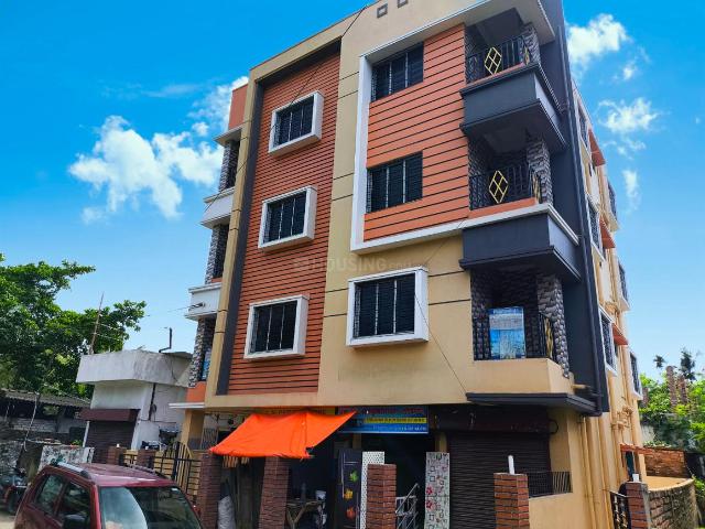 2 BHK Apartment in Boral for resale Kolkata. The reference number is 20582908