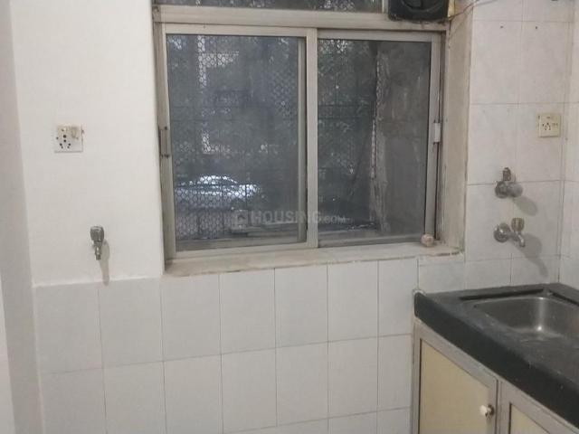 2 BHK Apartment in Borivali East for rent Mumbai. The reference number is 18474146