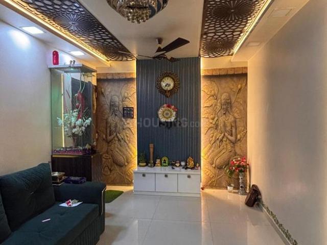 2 BHK Apartment in Borivali East for rent Mumbai. The reference number is 18556122