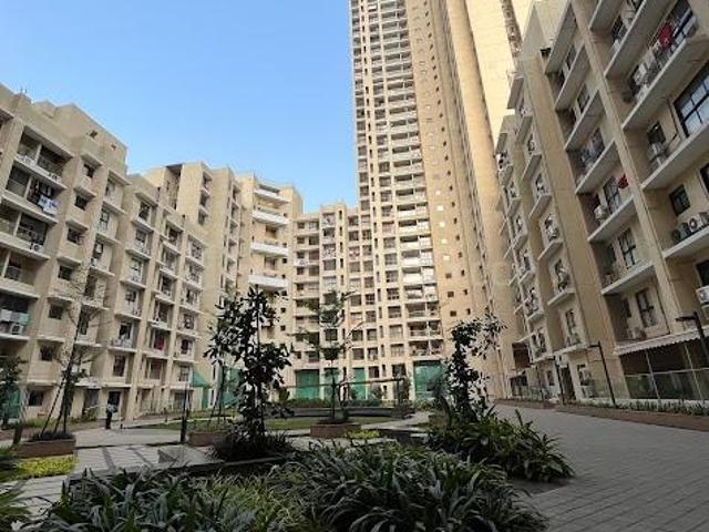 2 BHK Apartment in Borivali East for rent Mumbai. The reference number is 20882329