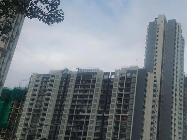 2 BHK Apartment in Borivali East for resale Mumbai. The reference number is 18637914