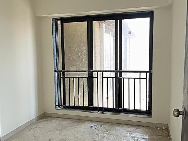2 BHK Apartment in Borivali East for resale Mumbai. The reference number is 20067649