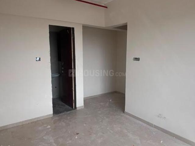 2 BHK Apartment in Borivali East for resale Mumbai. The reference number is 20751600