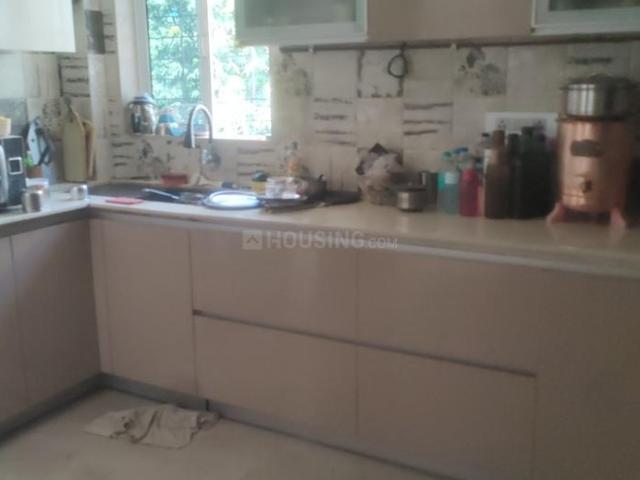 2 BHK Apartment in Borivali East for resale Mumbai. The reference number is 21294879