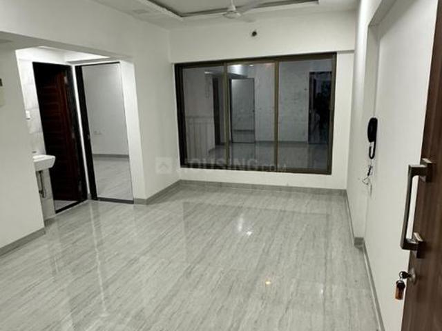 2 BHK Apartment in Borivali West for rent Mumbai. The reference number is 18420391