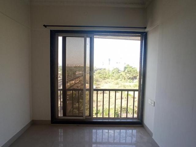 2 BHK Apartment in Borivali West for rent Mumbai. The reference number is 19852100