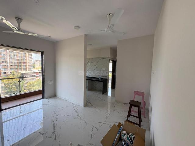 2 BHK Apartment in Borivali West for rent Mumbai. The reference number is 19933978
