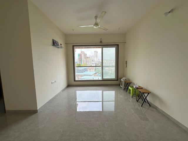 2 BHK Apartment in Borivali West for rent Mumbai. The reference number is 20771631