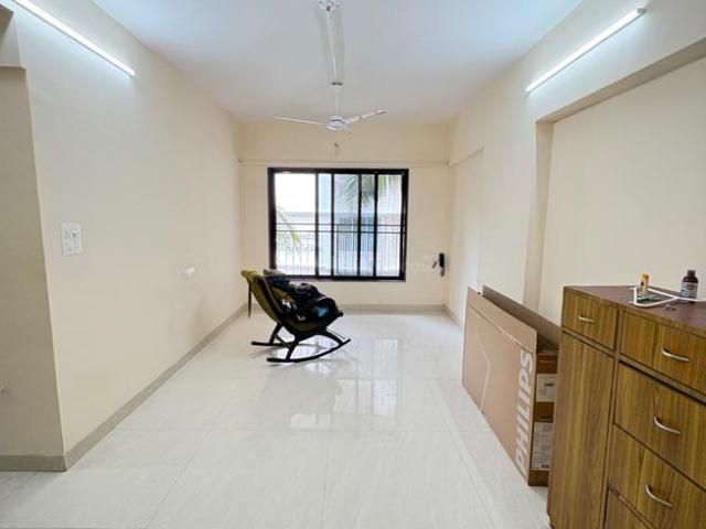 2 BHK Apartment in Borivali West for rent Mumbai. The reference number is 21139003