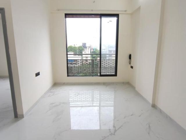 2 BHK Apartment in Borivali West for rent Mumbai. The reference number is 21171362