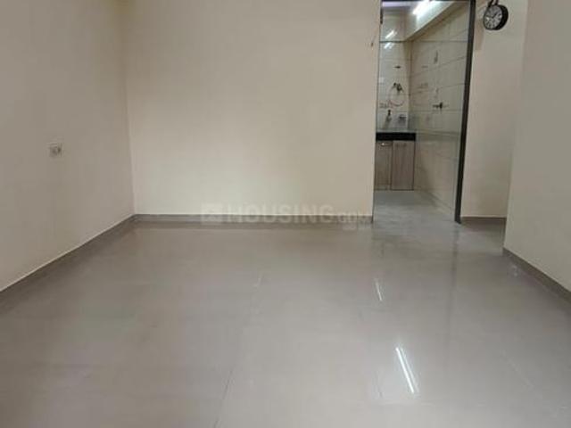 2 BHK Apartment in Borivali West for rent Mumbai. The reference number is 21202993