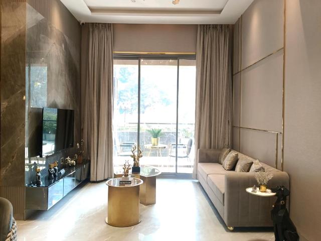 2 BHK Apartment in Borivali West for resale Mumbai. The reference number is 13352441