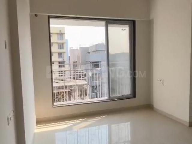 2 BHK Apartment in Borivali West for resale Mumbai. The reference number is 19730041