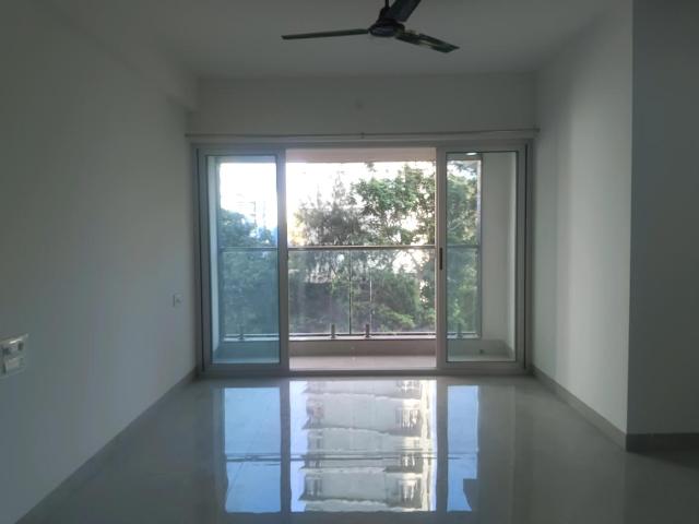 2 BHK Apartment in Borivali West for resale Mumbai. The reference number is 19852095