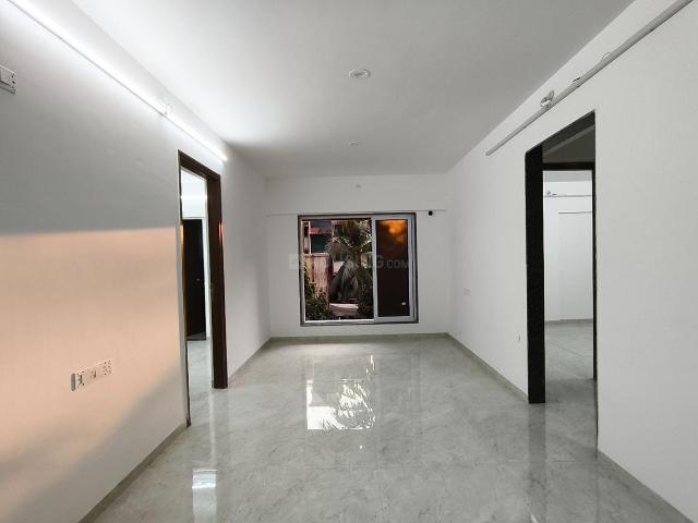 2 BHK Apartment in Borivali West for resale Mumbai. The reference number is 20075306