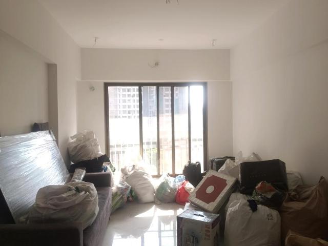 2 BHK Apartment in Borivali West for resale Mumbai. The reference number is 20207732