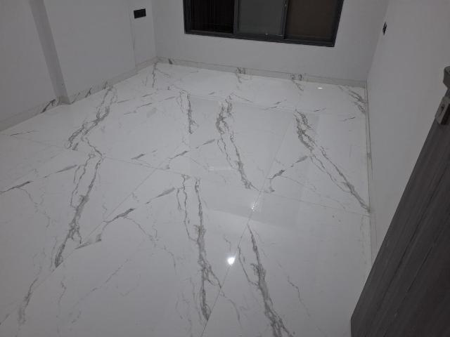 2 BHK Apartment in Borivali West for resale Mumbai. The reference number is 20511284