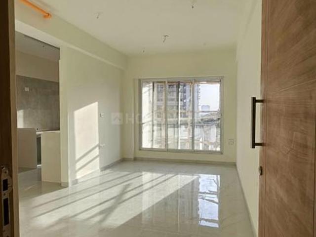 2 BHK Apartment in Borivali West for resale Mumbai. The reference number is 20958428