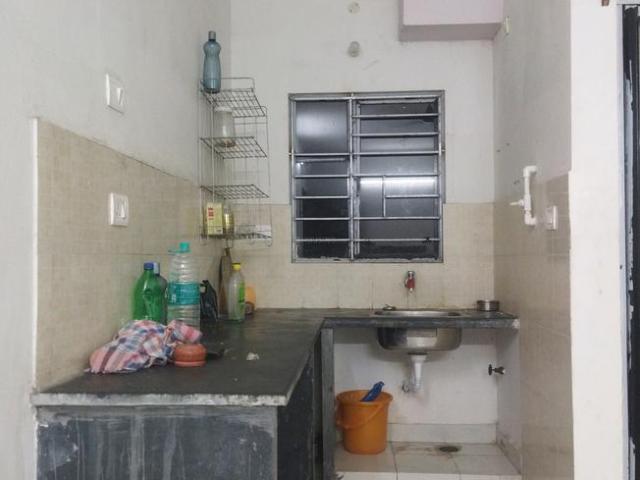 2 BHK Apartment in Batanagar for rent Kolkata. The reference number is 18249497