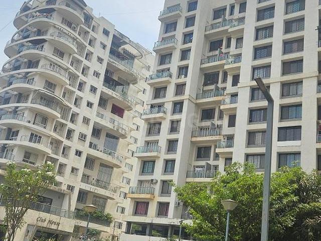 2 BHK Apartment in Bavdhan for resale Pune. The reference number is 21141952