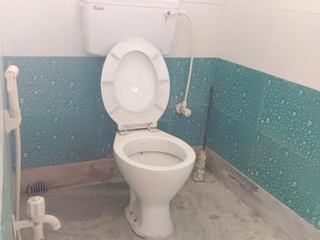 2 BHK Apartment in Baghajatin for rent Kolkata. The reference number is 21229014