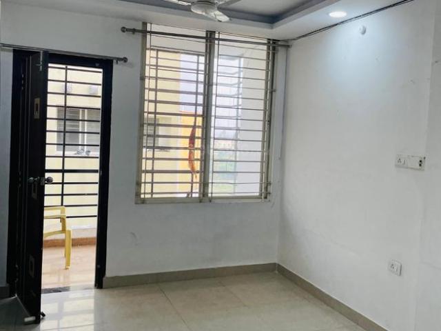 2 BHK Apartment in Bagmugaliya for rent Bhopal. The reference number is 19638124
