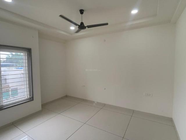 2 BHK Apartment in Bagmugaliya for rent Bhopal. The reference number is 20832132