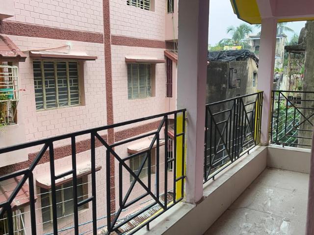 2 BHK Apartment in Baguiati for resale Kolkata. The reference number is 21278932