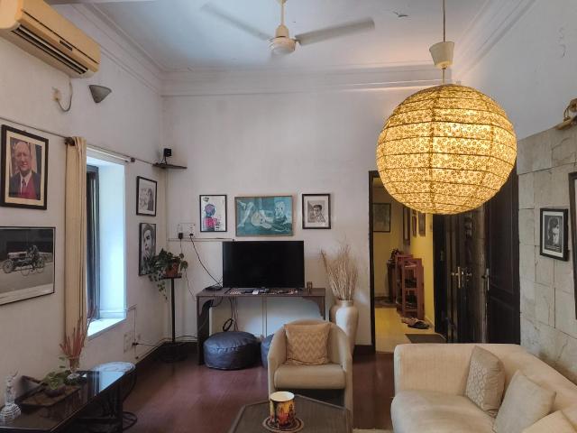 2 BHK Apartment in Ballygunge for rent Kolkata. The reference number is 14279135