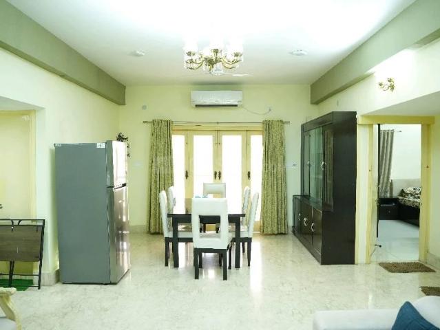 2 BHK Apartment in Ballygunge for rent Kolkata. The reference number is 19293814