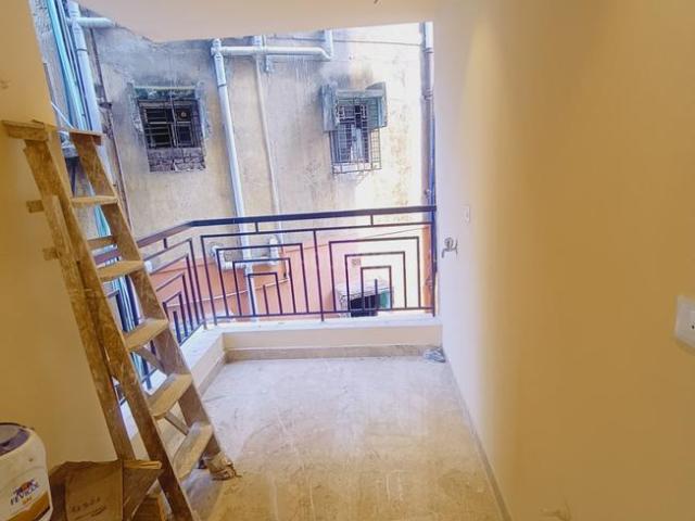 2 BHK Apartment in Ballygunge for rent Kolkata. The reference number is 20400633