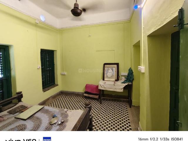 2 BHK Apartment in Ballygunge for rent Kolkata. The reference number is 20825933