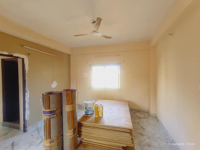 2 BHK Apartment in Ballygunge for rent Kolkata. The reference number is 21130412
