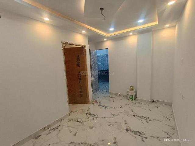 2 BHK Apartment in Ballygunge for rent Kolkata. The reference number is 21175933