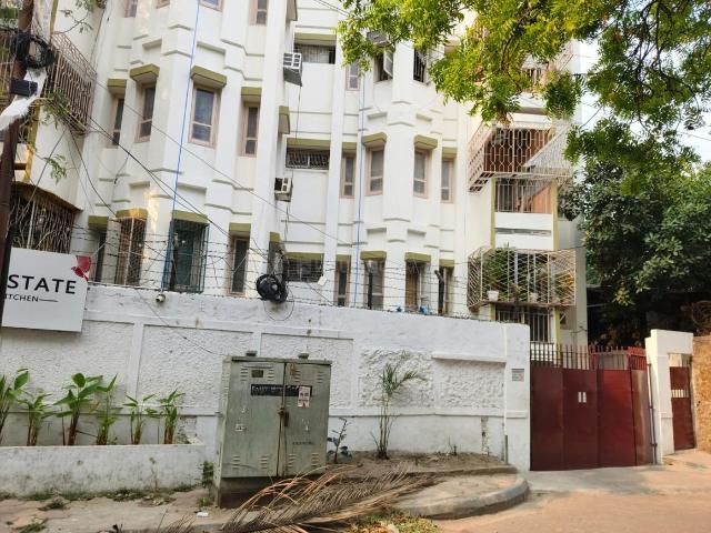 2 BHK Apartment in Ballygunge for resale Kolkata. The reference number is 21252253