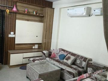 2 BHK Apartment in Bamheta Village for rent Ghaziabad. The reference number is 18181993