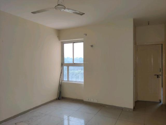 2 BHK Apartment in Bamheta Village for rent Ghaziabad. The reference number is 18954981