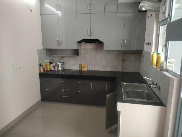 2 BHK Apartment in Bamheta Village for rent Ghaziabad. The reference number is 19738650