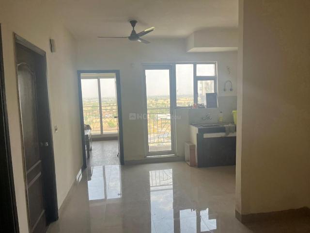 2 BHK Apartment in Bamheta Village for rent Ghaziabad. The reference number is 19807662