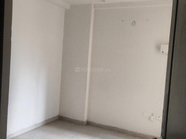 2 BHK Apartment in Bamheta Village for rent Ghaziabad. The reference number is 19811621