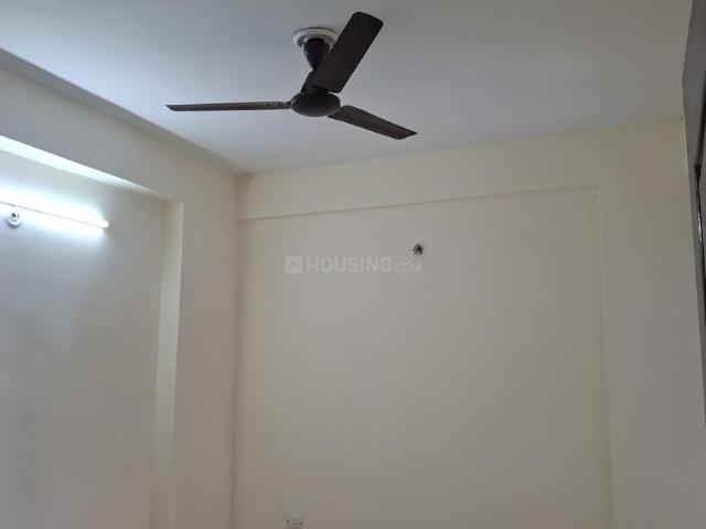 2 BHK Apartment in Bamheta Village for rent Ghaziabad. The reference number is 21186242