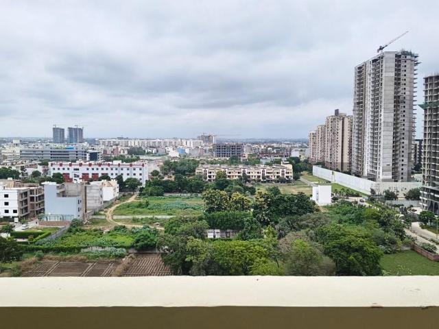 2 BHK Apartment in Bamheta Village for rent Ghaziabad. The reference number is 21190868