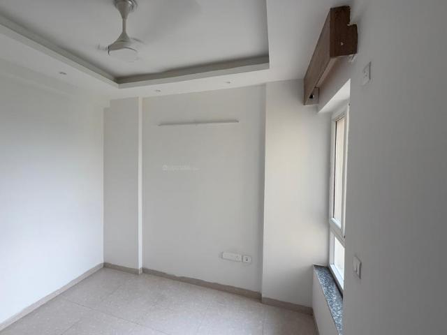 2 BHK Apartment in Bamheta Village for resale Ghaziabad. The reference number is 21172485